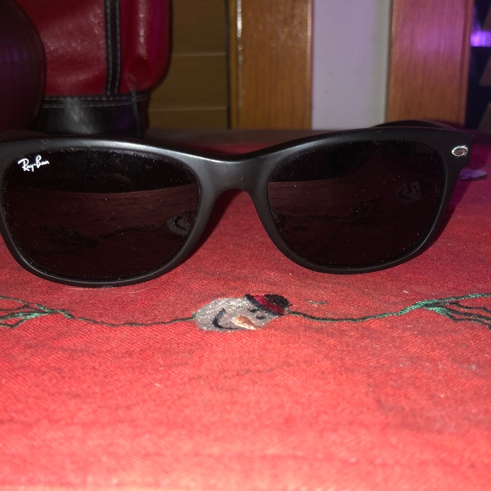 Barley used ray bans